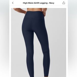 ALO Airlift Navy Blue leggings XXS worn once tiny snag on the leg. See pic.